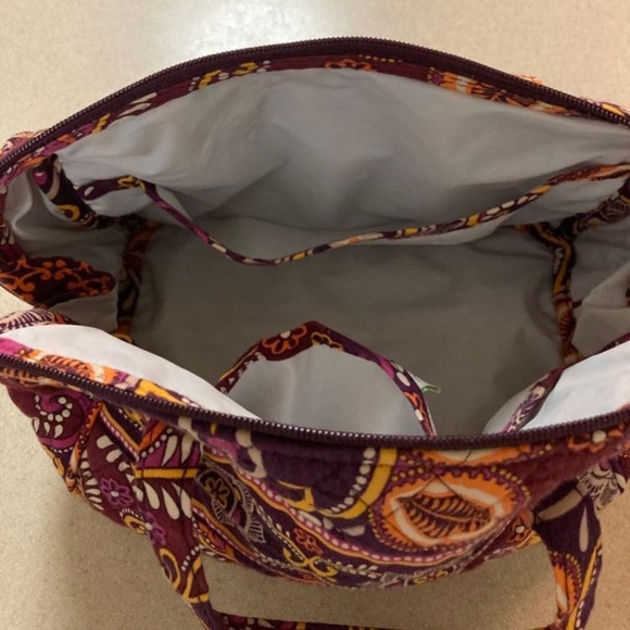 Vera Bradley Lunch Bag **PRICE DROP** - Picture 5 of 6